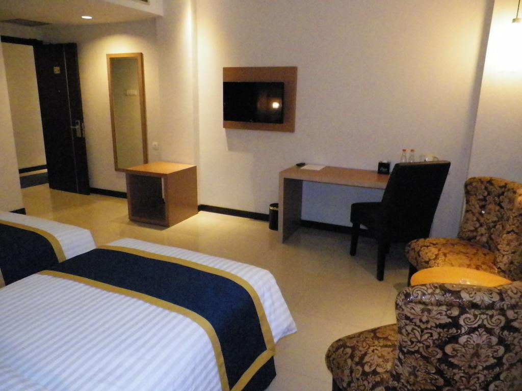 D'Best Hotel Pasar Baru Bandung Room photo