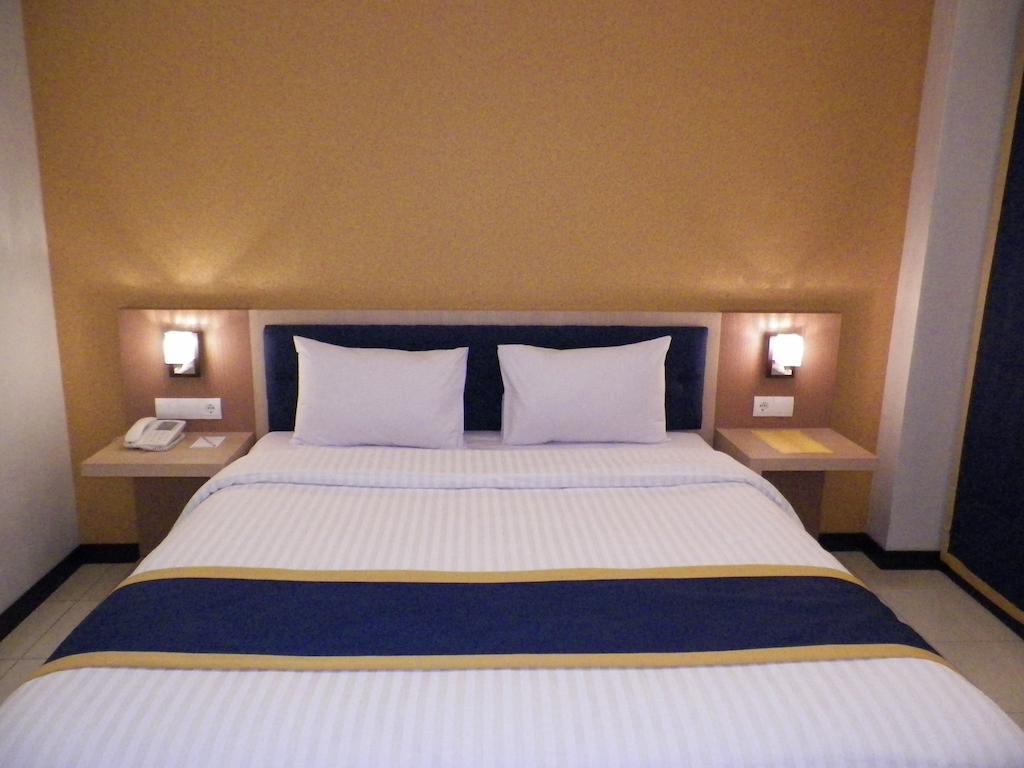 D'Best Hotel Pasar Baru Bandung Room photo