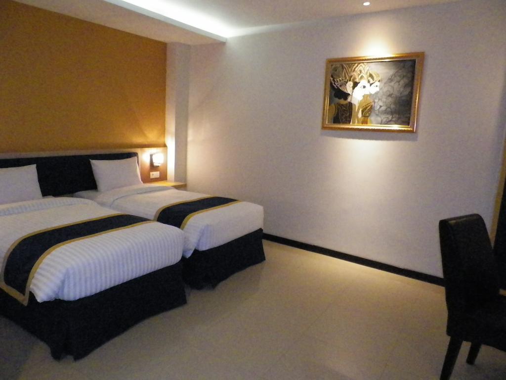 D'Best Hotel Pasar Baru Bandung Room photo