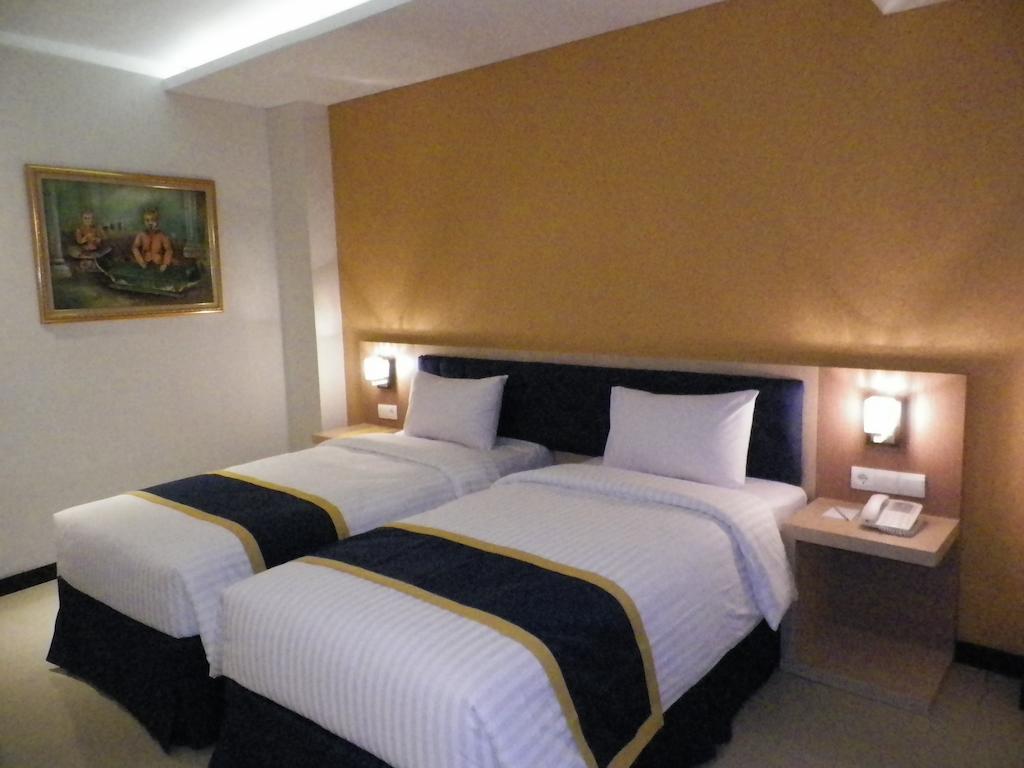 D'Best Hotel Pasar Baru Bandung Room photo
